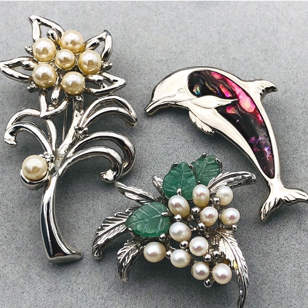 Vintage Brooch‎ Pin Lot Dolphin Flower Faux Pearl Green Stone Leaf Silver Tone